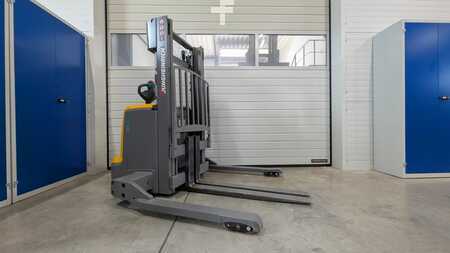 Pallet Stackers 2019  Jungheinrich EJC 214b (3)