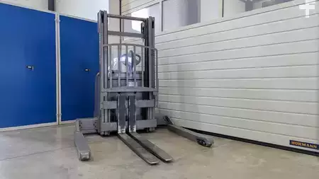 Pallet Stackers 2019  Jungheinrich EJC 214b (4)