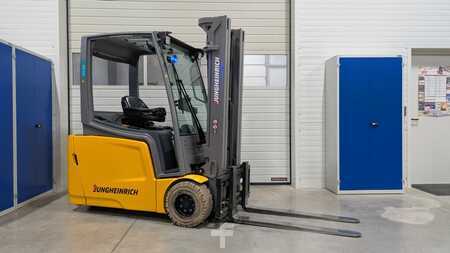 Electric - 3 wheels 2021  Jungheinrich EFG 220 GE120-464DZ (1)