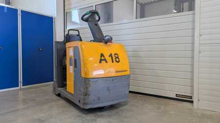 Traktor 2019  Jungheinrich EZS C40 (2)