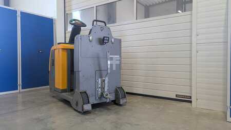 Traktor 2019  Jungheinrich EZS C40 (4)