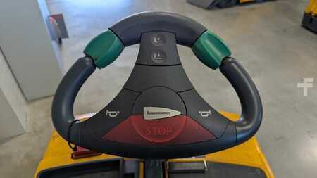 Traktor 2019  Jungheinrich EZS C40 (6)