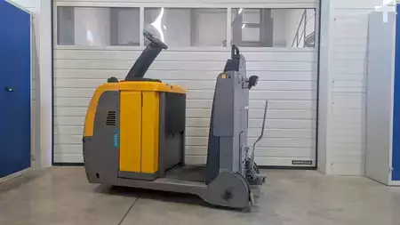 Schlepper 2019  Jungheinrich EZS C40 (3)
