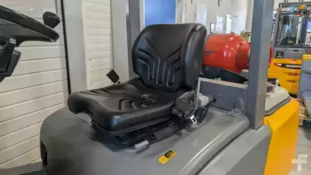 Treibgasstapler  Jungheinrich TFG 425 GE115-500DZ (6)