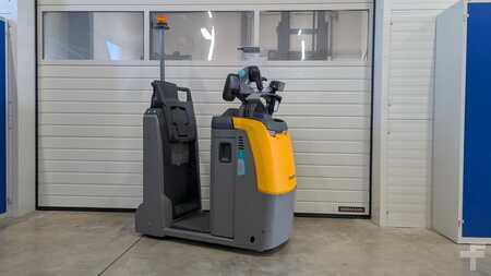 Tahač 2022  Jungheinrich EZS 130 neuwertig (2)