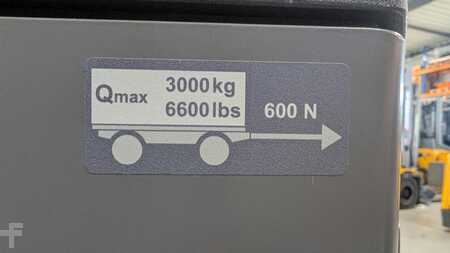 Tahač 2022  Jungheinrich EZS 130 neuwertig (9)