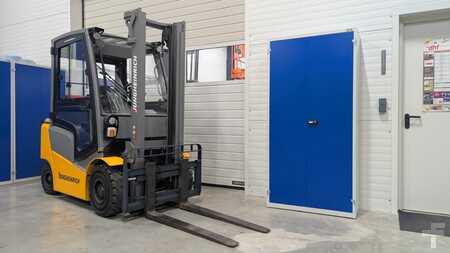 Kompakt gaffeltruck 2021  Jungheinrich TFG 320 GE 115 300ZT (2)