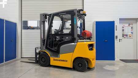 Kompakt gaffeltruck 2021  Jungheinrich TFG 320 GE 115 300ZT (3)