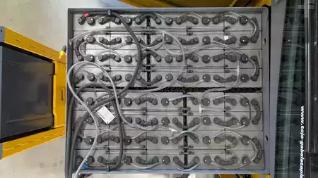 Elektro 4 Rad 2019  Jungheinrich EFG 425s neuwertige Batterie (10)