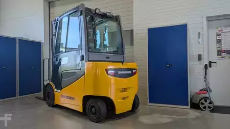 Elektro 4 Rad 2019  Jungheinrich EFG 425s neuwertige Batterie (4)