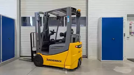 Eléctrico - 3 rodas 2019  Jungheinrich EFG 213 GE115-310ZZ (1)