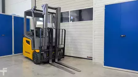 Elektro 3 Rad 2019  Jungheinrich EFG 213 GE115-310ZZ (4)