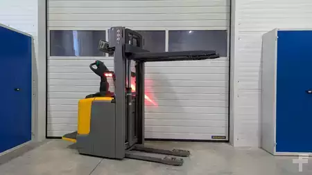 Hochhubwagen  Jungheinrich ERC 212 115 290 ZZ (3)