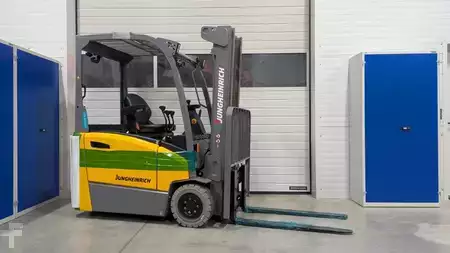 Elektro 3 Rad  Jungheinrich EFG BB 216k Ausstellungsstück (1)