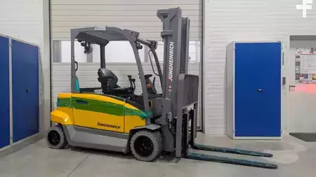 Elektro 4 Rad  Jungheinrich EFG BC 330 Ausstellungsstück (1)