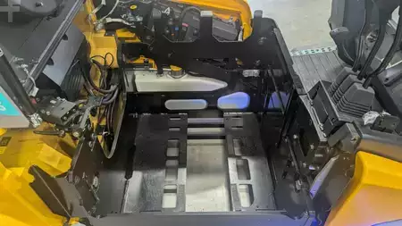 Elektro 4 Rad  Jungheinrich EFG BC 330 Ausstellungsstück (8)