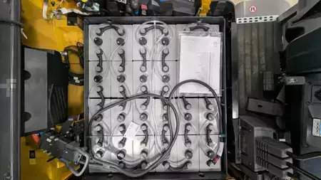 Elektro 4 Rad  Jungheinrich EFG BC 330 Ausstellungsstück (10)