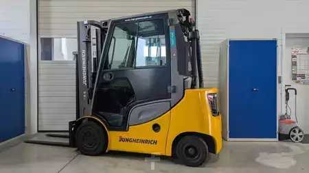 Diesel Forklifts 2020  Jungheinrich DFG 320s GE-330ZZ (1)