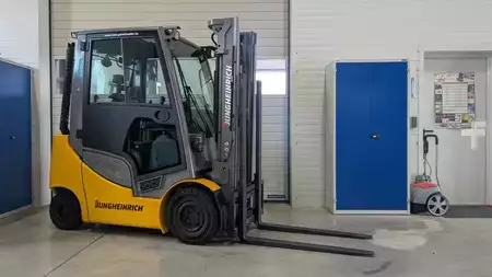 Diesel Forklifts 2020  Jungheinrich DFG 320s GE-330ZZ (3)