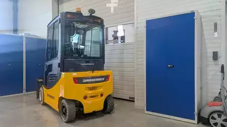 Elektro 4 Rad 2012  Jungheinrich EFG 320 GE120-480DZ (4)