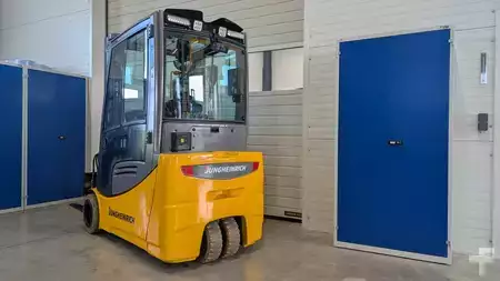 Chariots électriques à 3 roues 2019  Jungheinrich EFG 220 G120-480DZ (4)