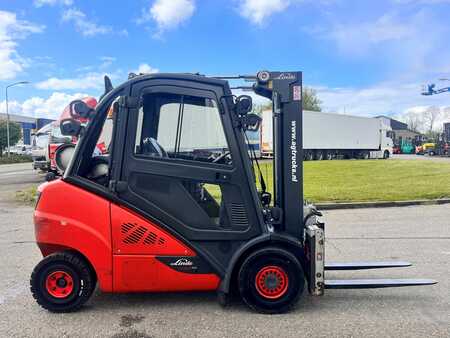 Propane Forklifts 2018  Linde H30T-02 (1)