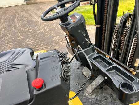 Elektrisk- 4 hjul 2006  CAT Lift Trucks EP25K-PAC (12)