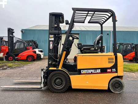 Elektrisk- 4 hjul 2006  CAT Lift Trucks EP25K-PAC (2)