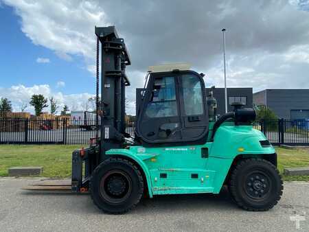 Dieselstapler 2008  Mitsubishi FD90N (2)