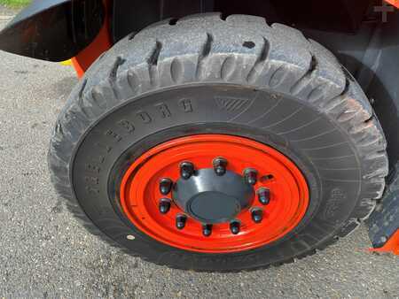 Elektro čtyřkolový VZV 2021  Linde E150 (12)