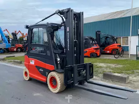 Elektro 4 Rad 2023  Linde E50HL-01 (2)