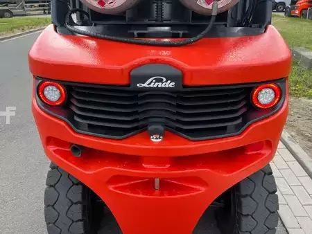 Gázüzemű targonca 2026  Linde H35T-01 (14)