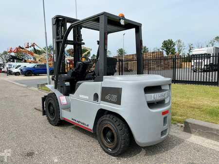 Chariots élévateurs diesel 2011  Nissan FD45  W1F4A45Y (6)