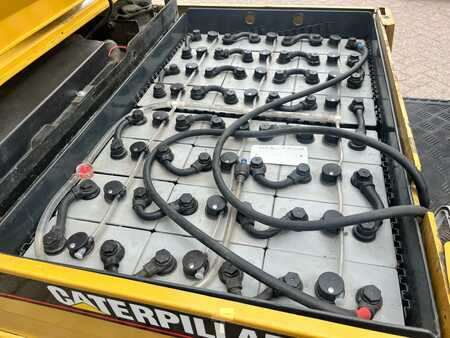 Electric - 3 wheels 2002  CAT Lift Trucks EP18KT (12)