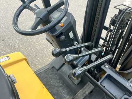 Electric - 3 wheels 2002  CAT Lift Trucks EP18KT (14)