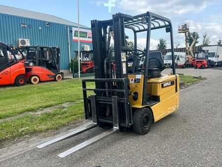 Electric - 3 wheels 2002  CAT Lift Trucks EP18KT (4)