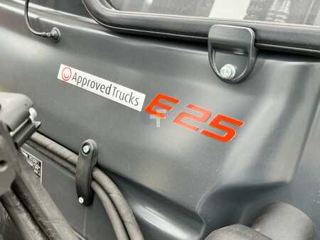 4-wiel elektrische heftrucks 2017  Linde E25L-01 (13)