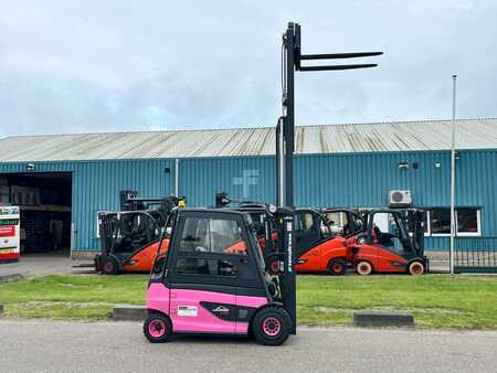 4-wiel elektrische heftrucks 2017  Linde E25L-01 (8)