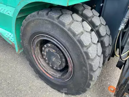 Carretilla elevadora diésel 2008  Mitsubishi FD90N (7)