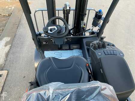 Carrelli elevatori GPL 2025  Linde H25T-01 (11)