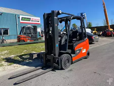 4-wiel elektrische heftrucks 2023  Linde E25L-01 (4)