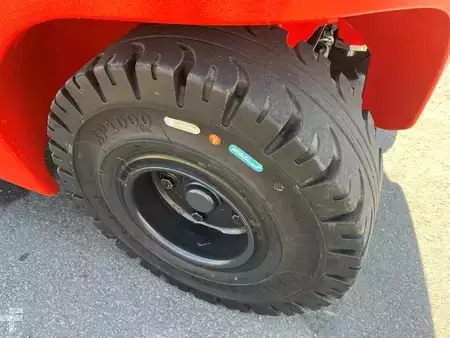 Wózki gazowe 2025  Linde H35T-01 (13)