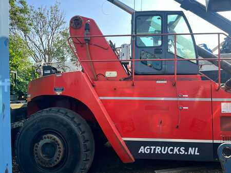 Reachstacker 2011  Terex CS45KM  DAMAGED BY FIRE (7)