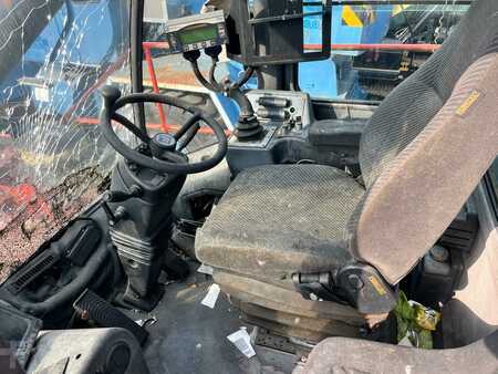 Reachstacker 2011  Terex CS45KM  DAMAGED BY FIRE (8)