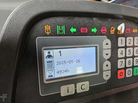 Reachtrucks 2009  BT RRE160 (10)