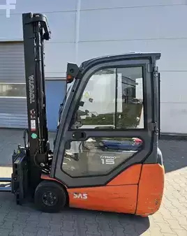 El truck - 3 hjulet 2011  Toyota 8FBET15 (1)