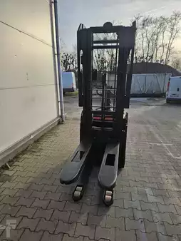 VZV s plošinou pro řidiče 2018  Toyota SPE 160 (6)