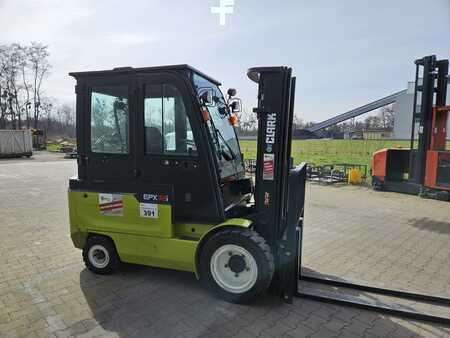 Elektro 4 Rad 2020  Clark EPX32i (3)