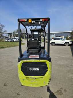 Chariot 4 roues électrique 2020  Clark EPX32i (3)