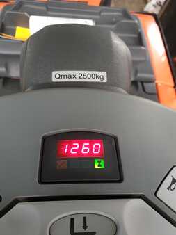 Fahrerstandstapler 2015  BT LPE250 (6)